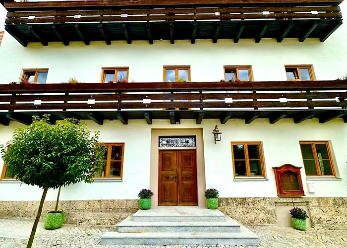 Hotel Zur Post By Rikas Bergen (Traunstein)