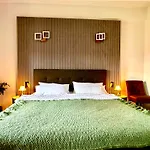 Zur Post By Rikas Hotel Bergen (Traunstein)